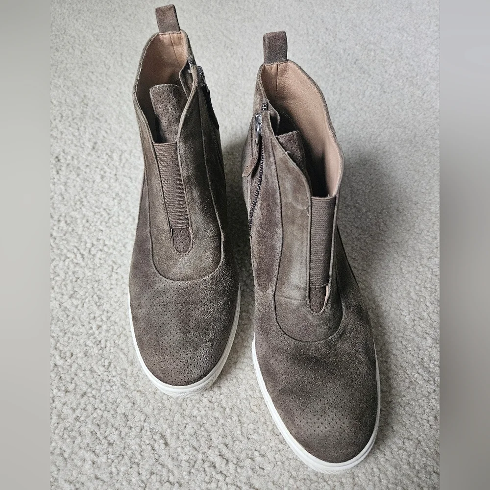 LINEA L. PAOLO ANNA Low Wedge Sneaker Shoe Boot Womens 8.5 Olive Green Leather